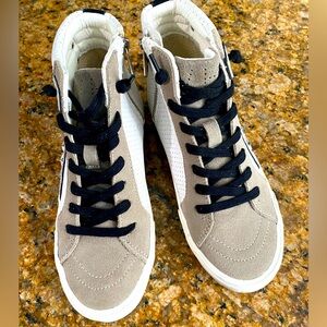 Vintage Havana high tops. Brand new! Size 8